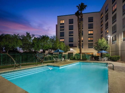 DoubleTree By Hilton Club Las Vegas Airport image 15